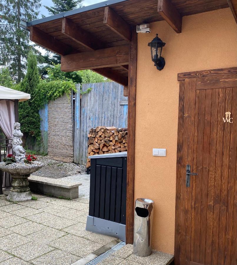 Penzion Vila Petra Bed&Breakfast Veľký Slavkov Exterior foto
